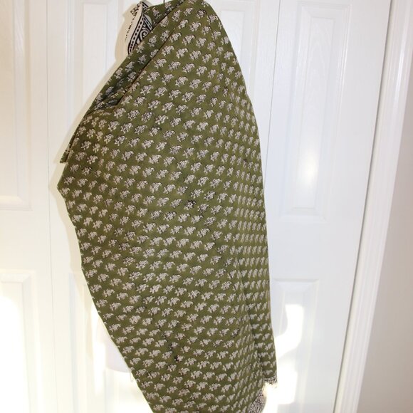 Green Block-print Dupatta - Picture 5 of 5